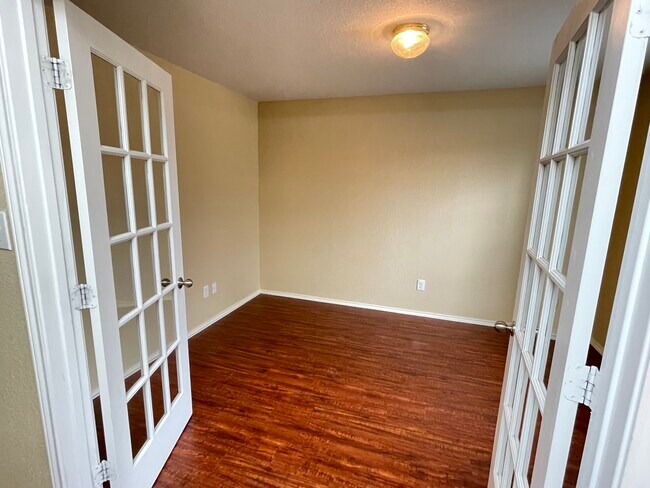Foto del edificio - 3931 Mahogany Cove