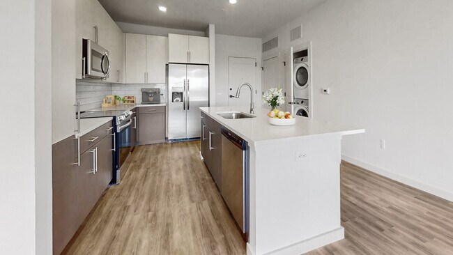 Foto del edificio - Vista at Summit - Now Leasing!