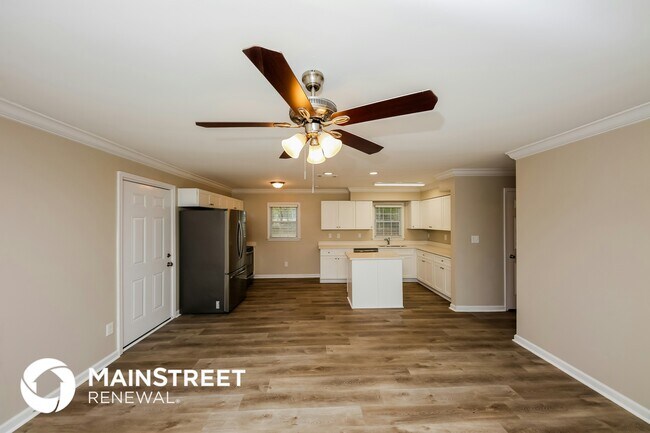 Foto del edificio - 3405 Ridgecrest Dr