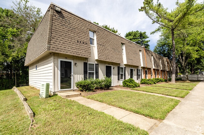 Foto del edificio - Twin Rivers Townhomes