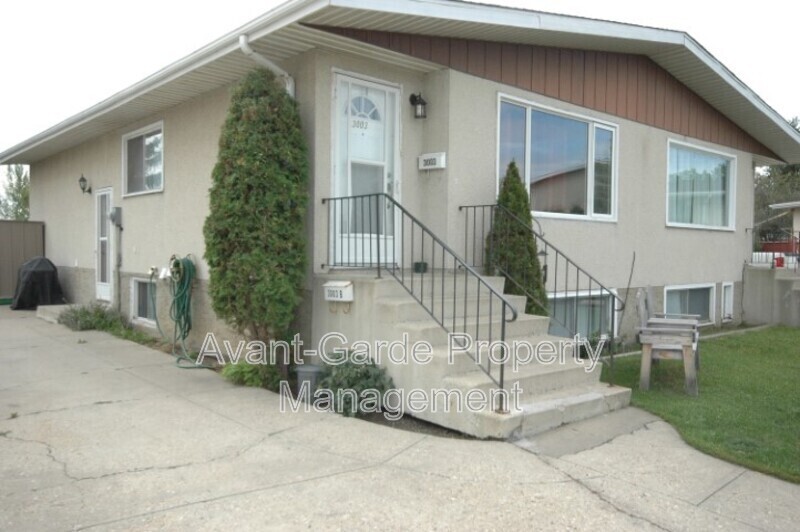 Primary Photo - 3003-3131 131 Ave NW
