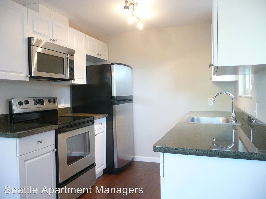 Building Photo - 1146 N 91st St