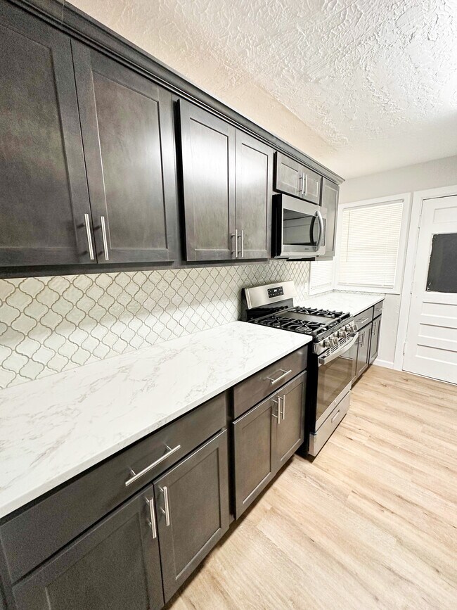 Foto del edificio - 2708 NW Denver Ave