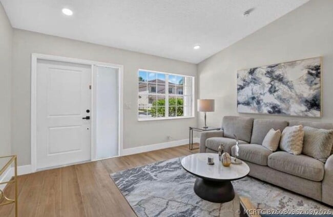 Foto del edificio - 11213 Jasmine Hill Cir