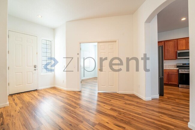 Foto del edificio - 7421 Earlsmoore Dr