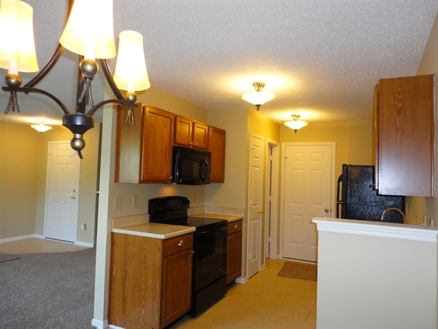 Building Photo - 2411 Collins Way