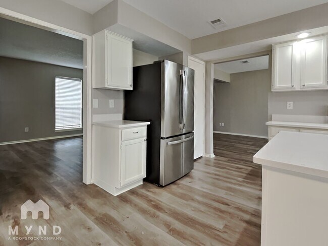 Foto del edificio - 25515 Mill Pond Ln