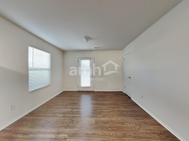 Foto del edificio - 3104 Asheton Grove Ct