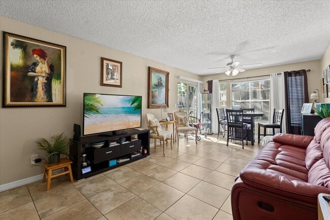 Foto del edificio - 1063 S Hiawassee Rd