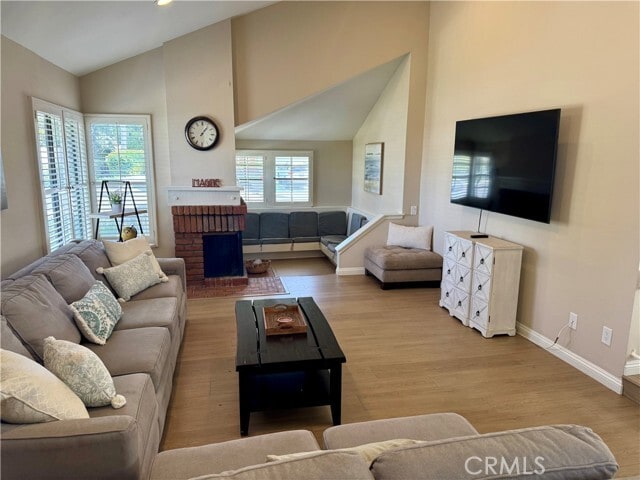 Foto del edificio - 17 Fallbrook