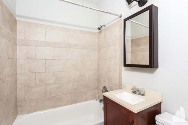 Photo - 0 bedroom in Chicago IL 60657 Apartment