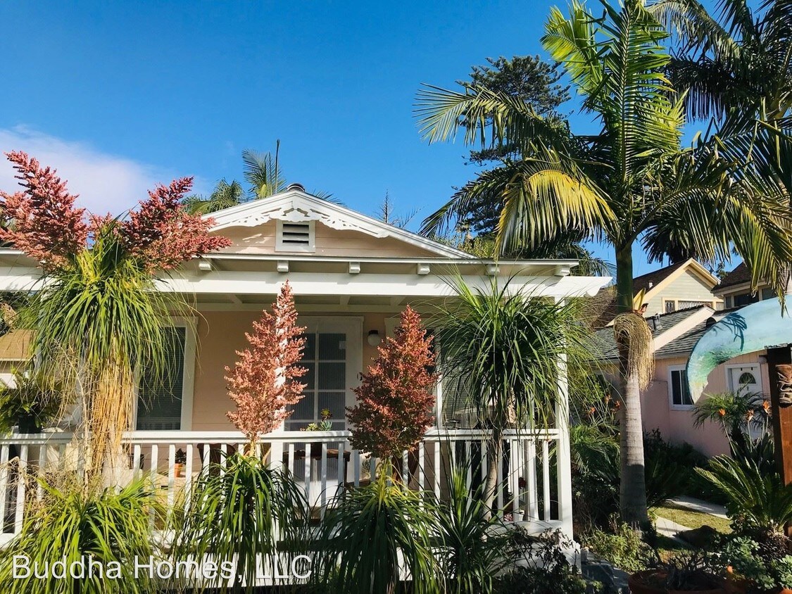 Primary Photo - 1125 De La Vina St