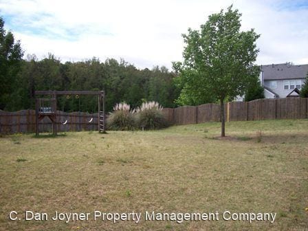 Building Photo - 4 br, 2.5 bath House - 110 Leatherton Way