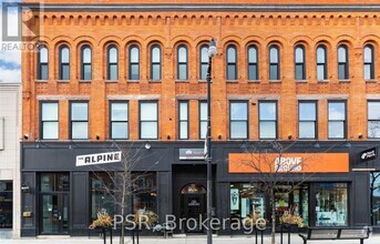 Building Photo - 2870-2870 Dundas St W