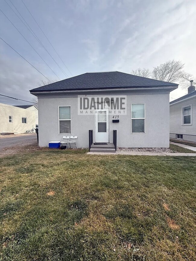 Building Photo - 411-417 E Halliday St