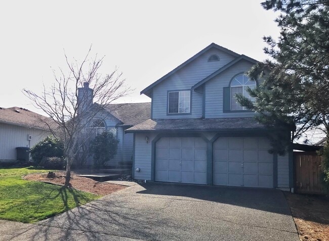 Foto del edificio - Great 3 bed with huge yard!