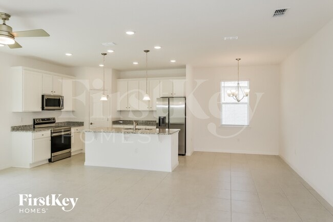 Foto del edificio - 1570 Isleta Lp