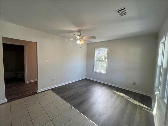 Building Photo - 2014 Morehouse Dr NW