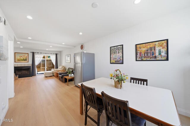 Foto del edificio - 10260 Plainview Ave