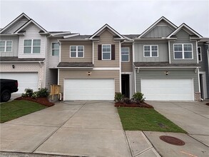 Building Photo - 27 Rustin Rdg