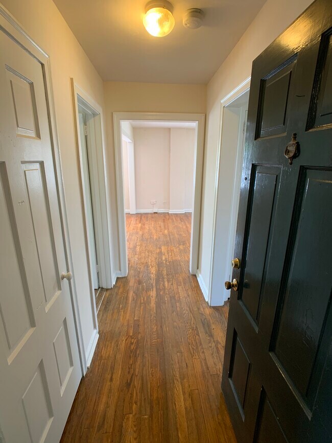 Foto del edificio - 2816 Fairway Dr