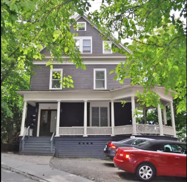 Building Photo - 123 Highland Pl