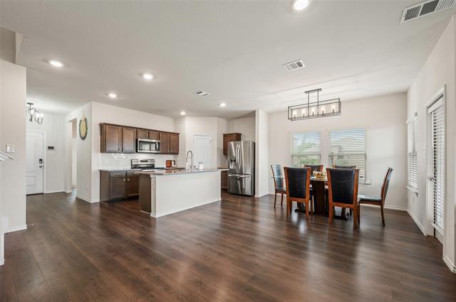 Foto del edificio - 901 Euston St