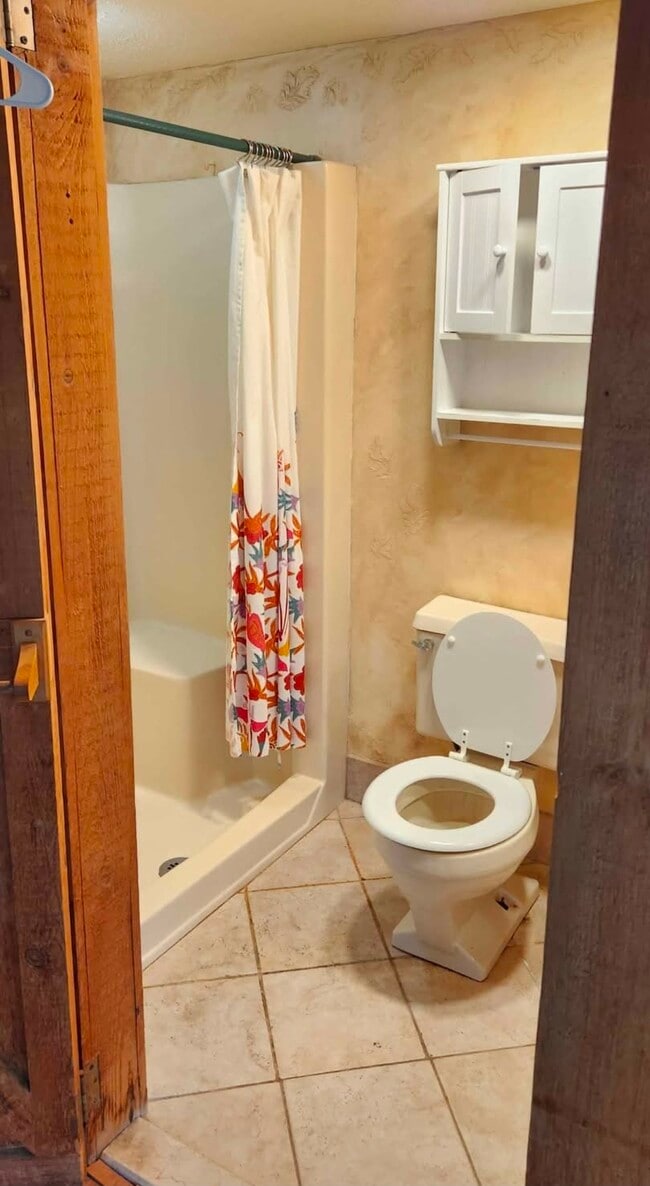 Foto del edificio - 84 Clapboard Ridge Rd