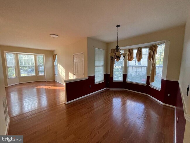 Foto del edificio - 43455 Quigley Ln