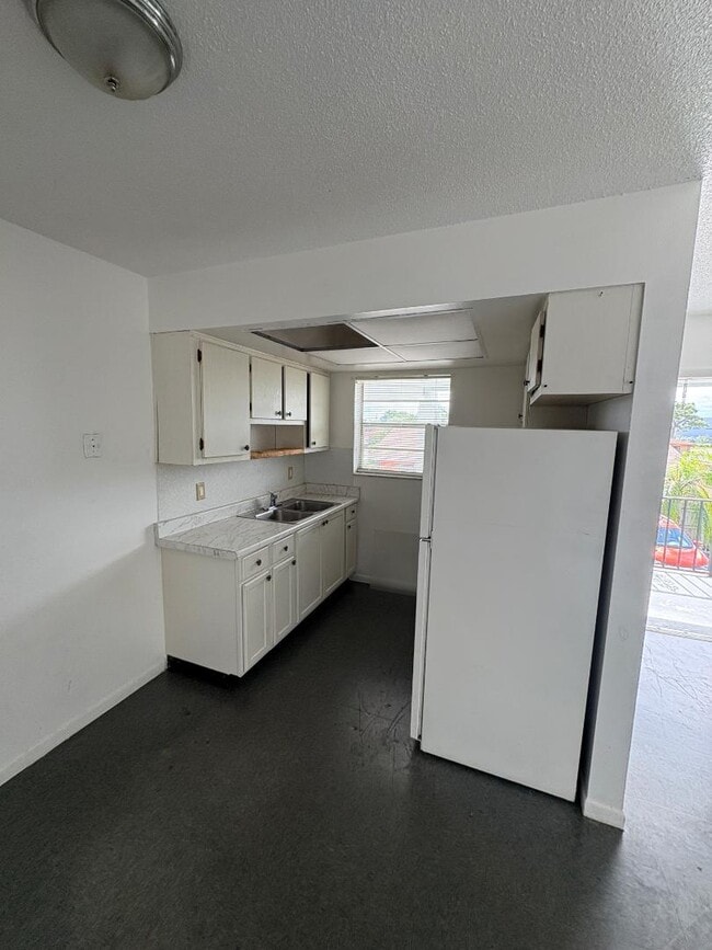 Photo - 1406 Barton Rd Apartment