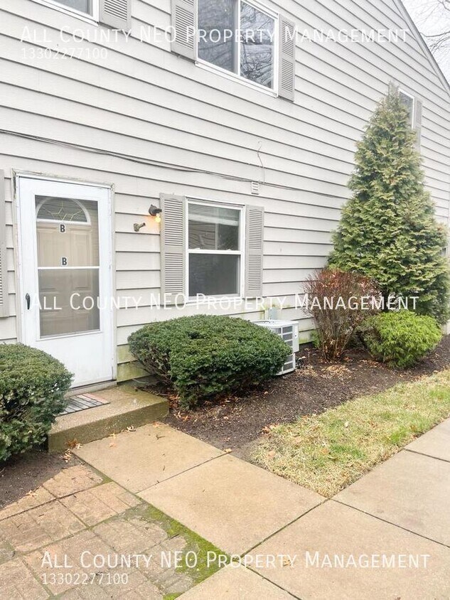 2413 Island Dr, Uniontown, OH 44685 House Rental in Uniontown, OH