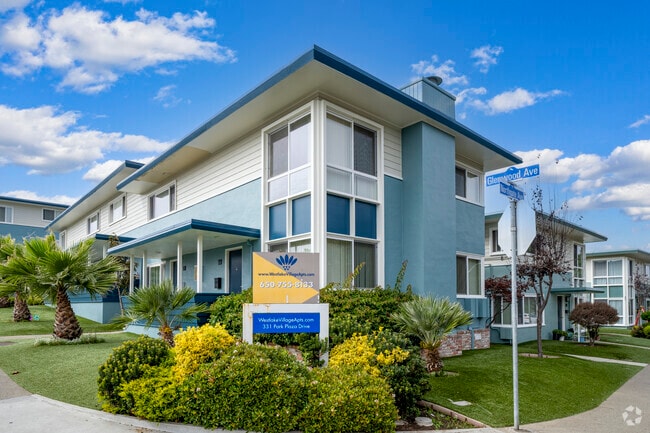 Building Photo - Westlake Apartments