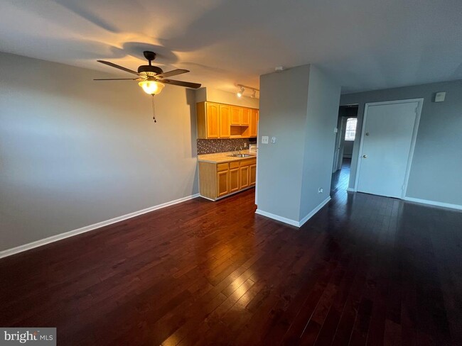 Building Photo - 4431 Aberdale Rd