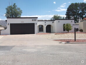 Building Photo - 844 Tepic Dr