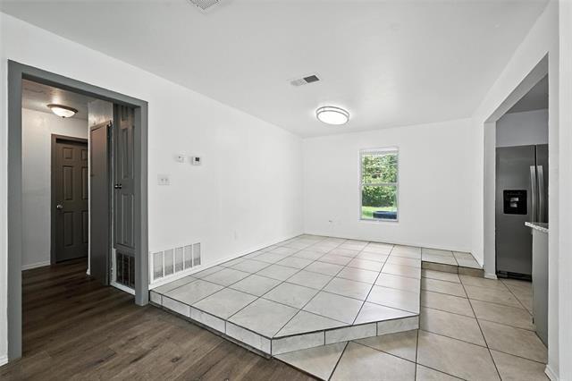 Foto del edificio - 124 Vandenburg Dr