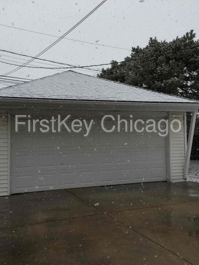 Foto del edificio - 8620 S Tripp Ave