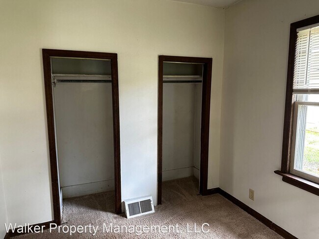 Building Photo - 2 br, 1 bath House - 1448 Hackett St