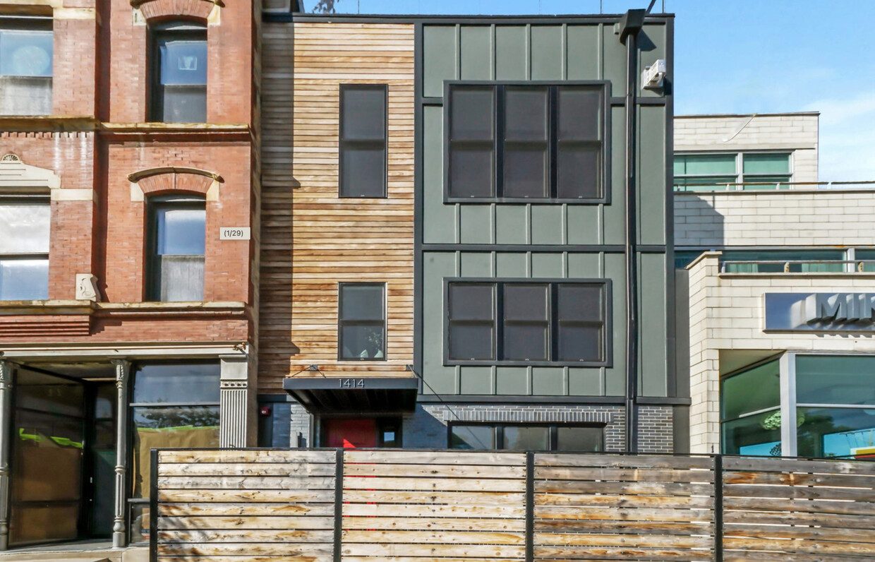 Foto principal - 1414 W Division St