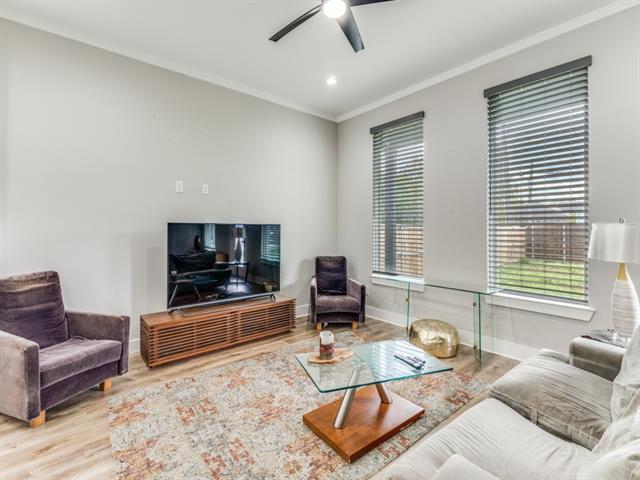 Foto del edificio - 1322 Strickland St