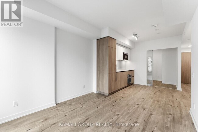 Photo du bâtiment - 35 Parliament St