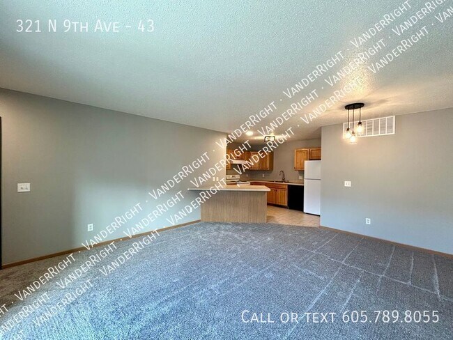 Foto del edificio - 321 9th Ave