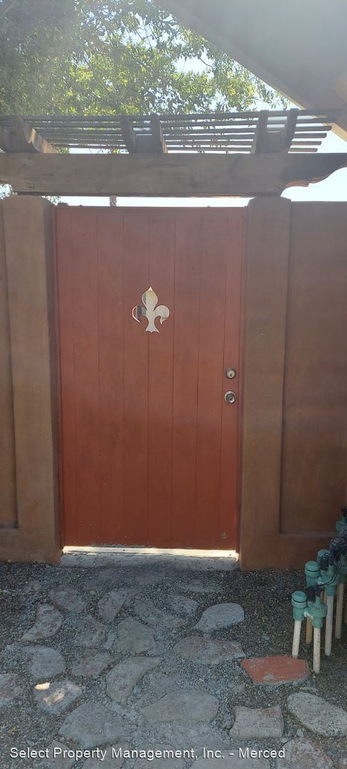 Foto del edificio - 3 br, 2 bath House - 2772 Village Ct-Tenan...
