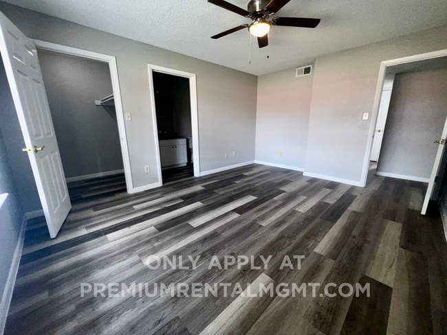 Photo - 3/2 Regency Gardens 1st Floor Condo with New Plank Fooring, Stainless Appliances, and Fresh Paint!