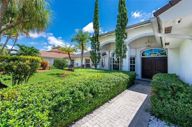 Foto del edificio - 721 NW 193rd Ave