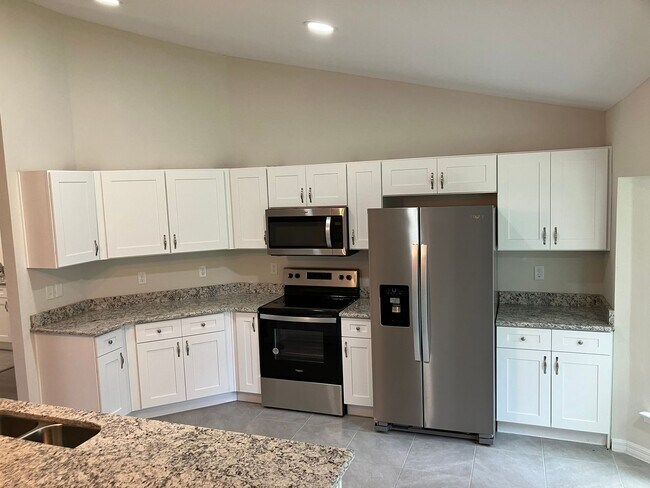 Building Photo - Beautiful 3BR/2BA Summerfield Home! NO APPLICATION FEE!