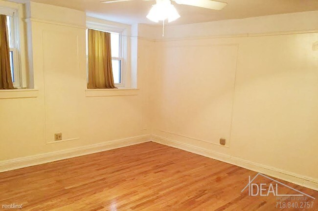 Foto del edificio - 345 Lincoln Pl