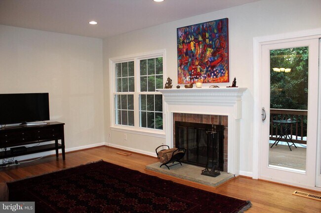 Foto del edificio - 7438 Chummley Ct
