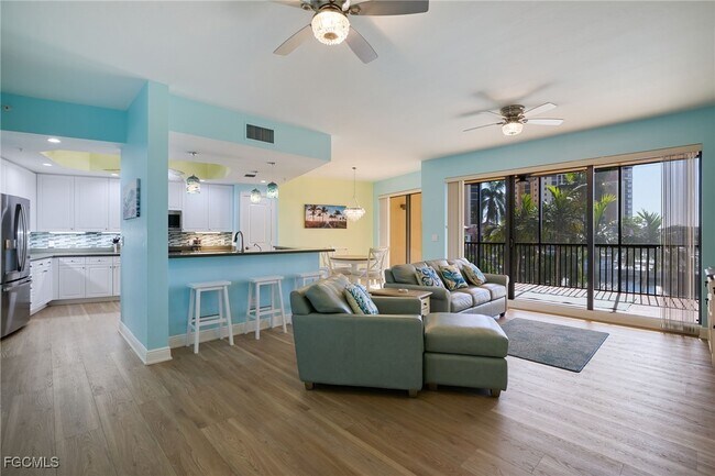Foto del edificio - 5702 Cape Harbour Dr
