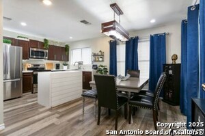 Building Photo - 647 River Village