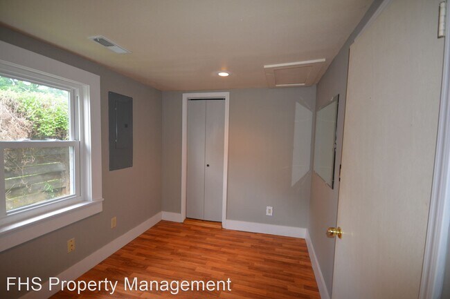 Building Photo - 2 br, 1 bath House - 2837 W Olive Street